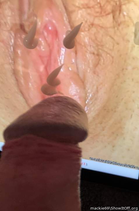 Leonhard is Cumming on my wife's pussy
