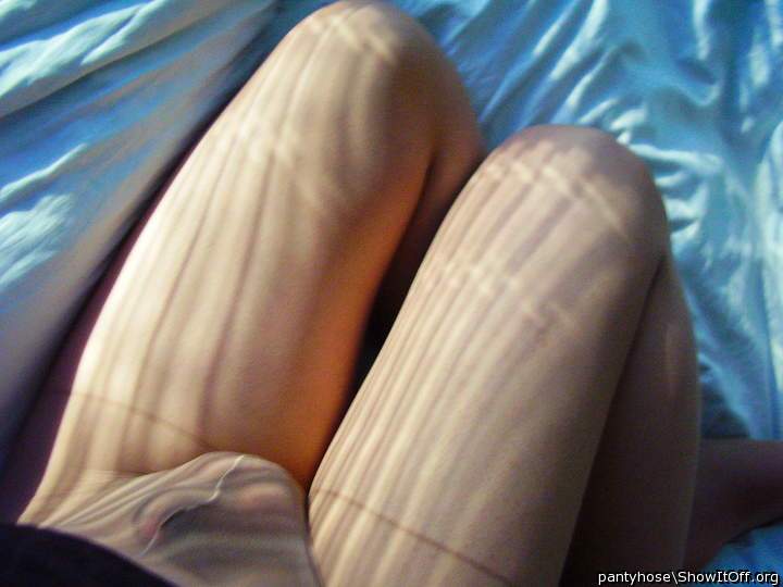 Photo of a schlong from pantyhose