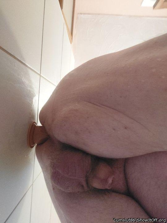 Photo of a middle leg from Cumslut86