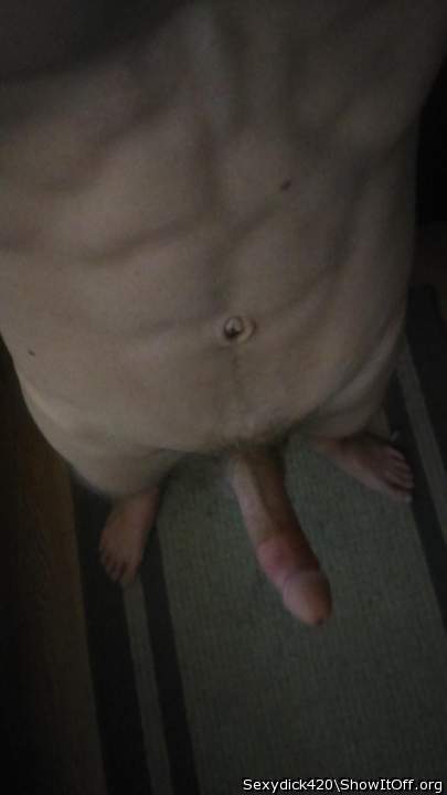 Awesome cock  love the belly button 