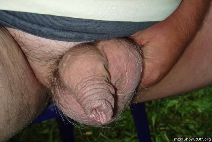 Beautiful soft foreskin and large testicles! Closeup!