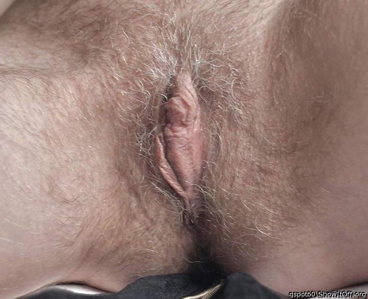 Love that sexy hairy pussy!!   