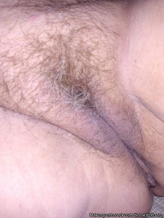 Wife's hungry pussy