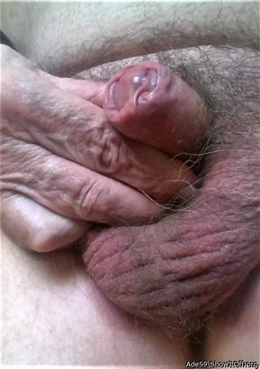 how exciting cockhead and gorgeous ballsack!   