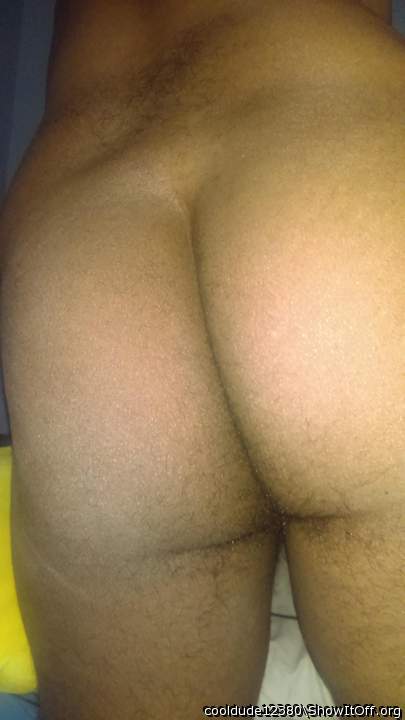 HOT ASS, NICE SMOOTH CHEEKS and LONG SEXY CRACK    