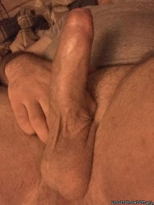 nice smooth balls uncut cock just so hot to see 
