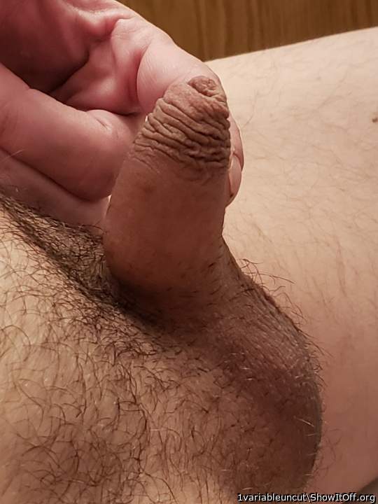 Wow very sexy!! Amazing foreskin!!