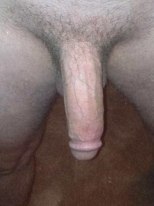 Perfect shaped for my throat, would love to suck it till you