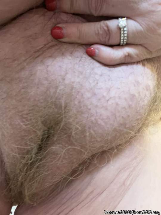 Who loves this fat pussy it\'s a wife I\'m going to fuck she wants to be do