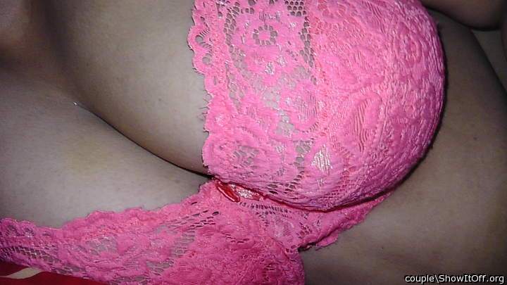 mmm two beauties, looking lovely in pink lace.    