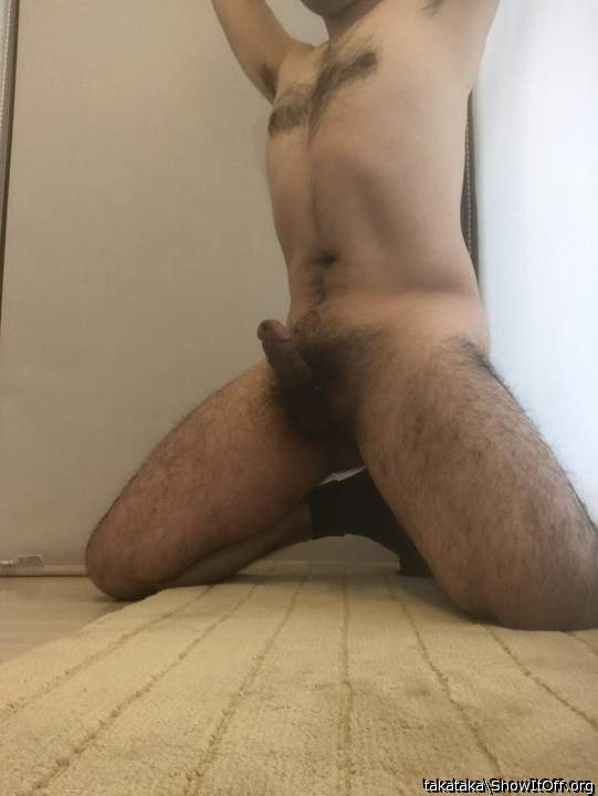Hairy sexy young fuck 