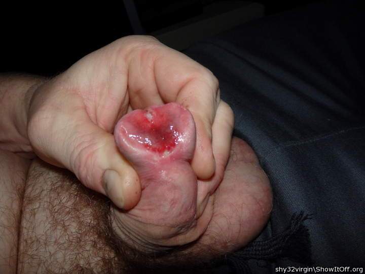 Gaping open, nice and juicy 