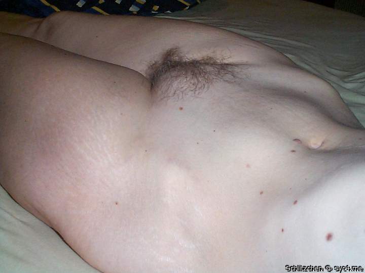 love the pubic hair covered mound 