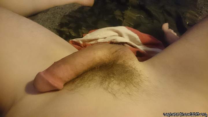 Very sexy!! Big, hairy, horny!! 