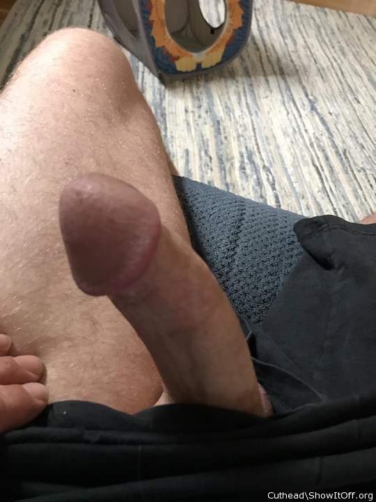 Thats a nice looking cock 