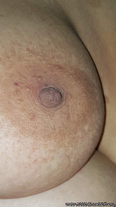 Photo of titties from metro1000