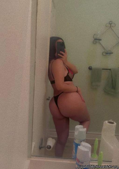 Photo of buttocks from Jiggaboo80