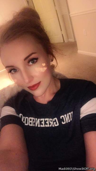 Damn. What a hottie!  