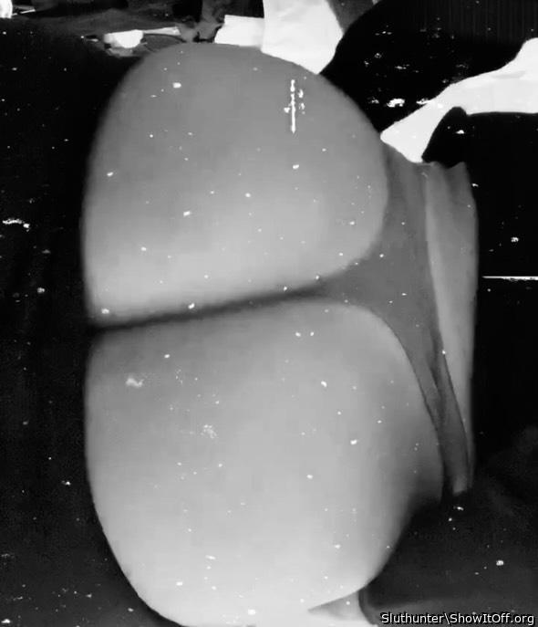 Photo of sitter from Sluthunter