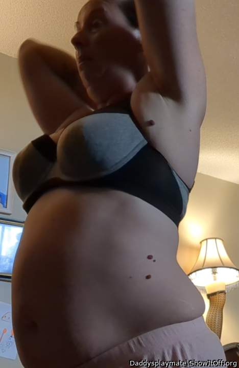 Adult image from Daddysplaymate