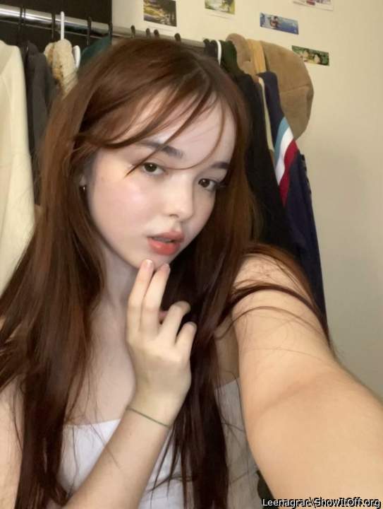 I�m the type of girl that would eat your ass;)