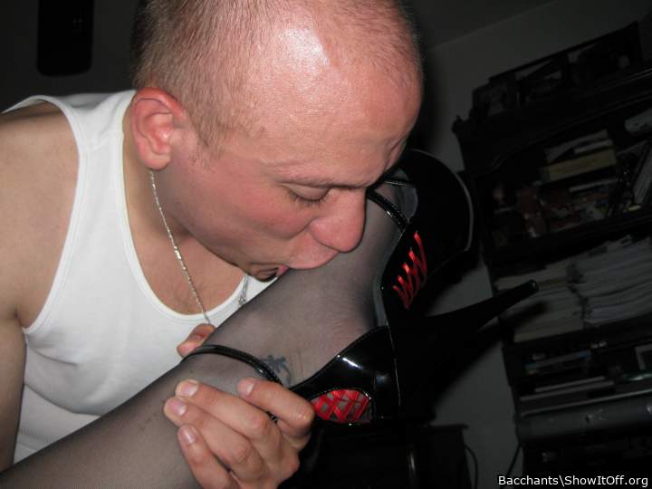 Submissive to my Goddess