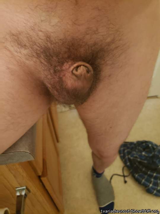 Looks like a monster cock hahaha (not size wise tho)