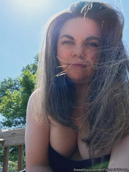 Adult image from SweetSucculentMilf