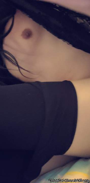 That nipple!! Such a lickable nipple!!