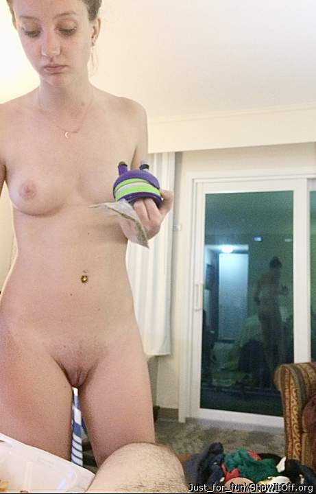 Omg gorgeous petite lady  