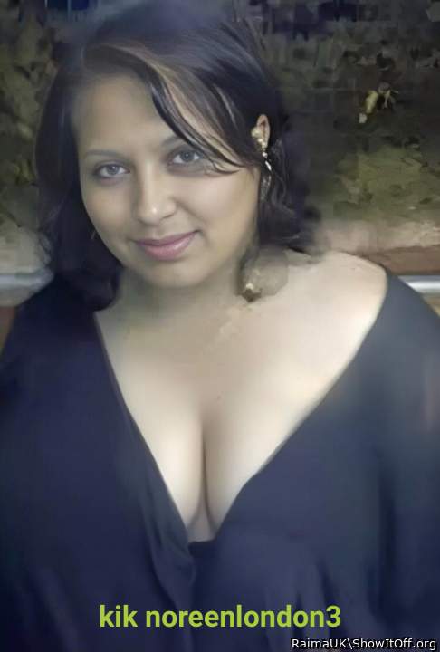Indian Wife in UK kik noreenlondon3