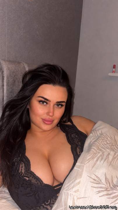 Big tit whore