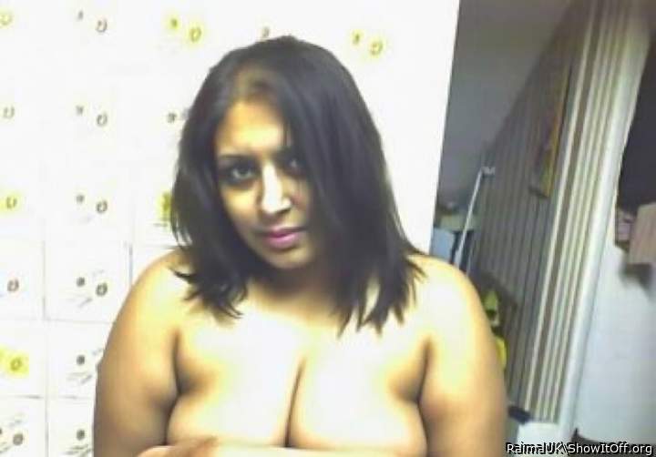 Indian Wife in UK kik noreenwife40