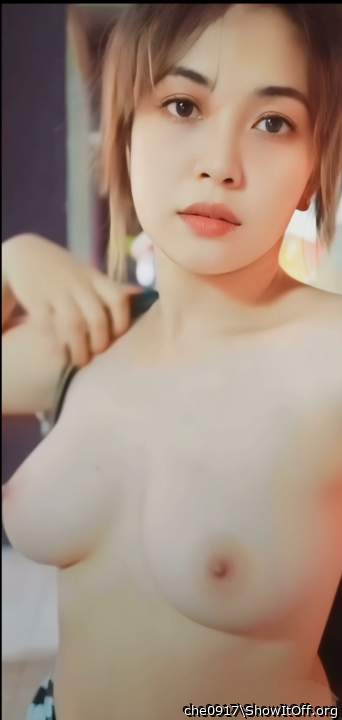 that's why I like this blouse it's easy to take it off lol