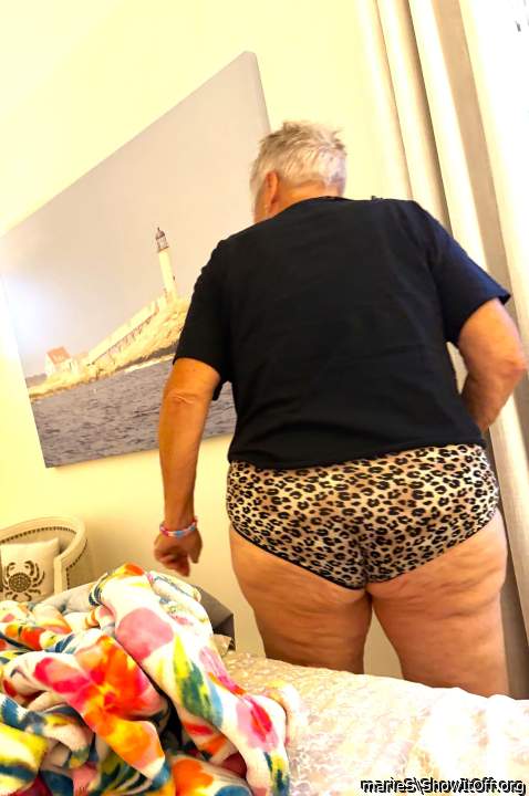 wearing my new leopard print panties.  Like tem?