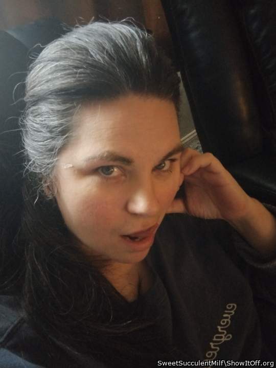 You looks as you want tell me something 
Love your eyes 