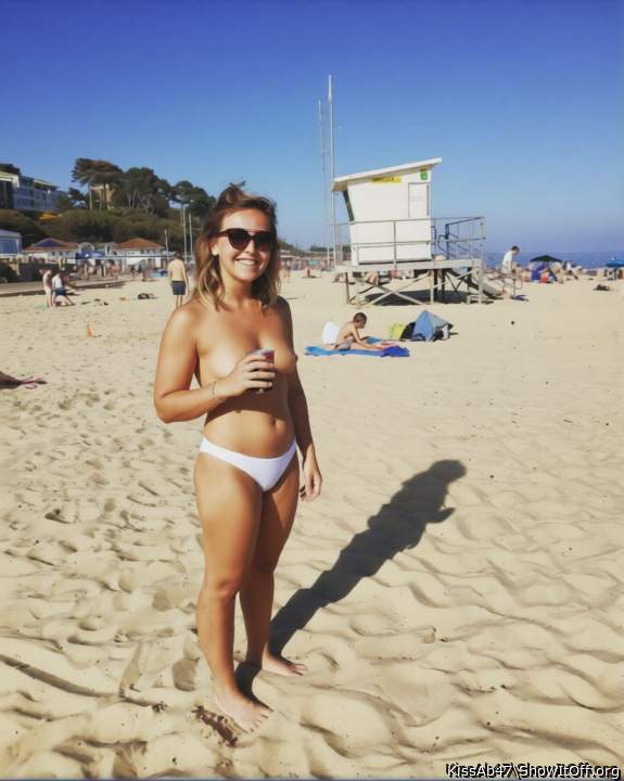 European really know how to enjoy beaches!  