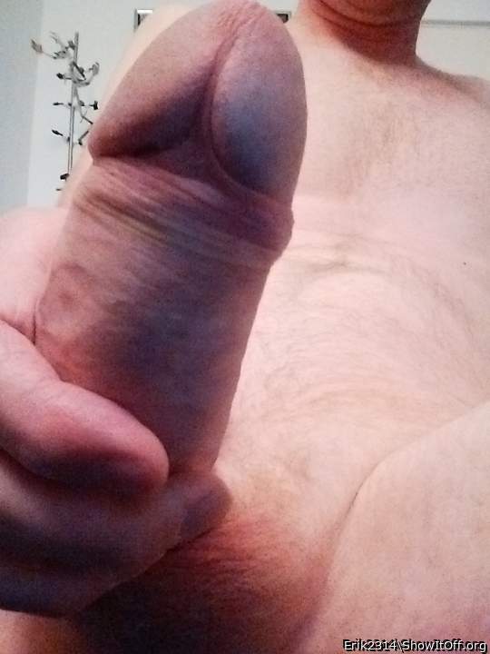 I know right where to lick that cock