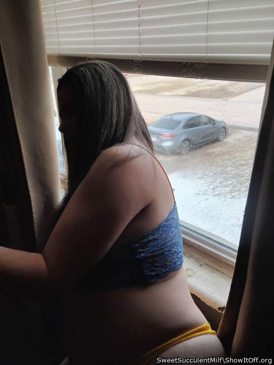 Adult image from SweetSucculentMilf