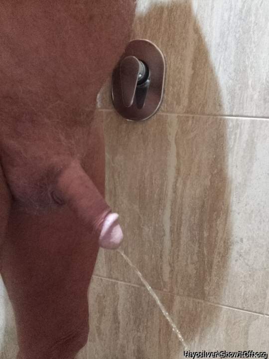 i want to suck your cock while you piss  