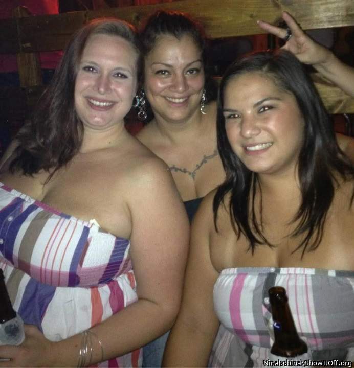 3 sexy women.. looking for subs fun 