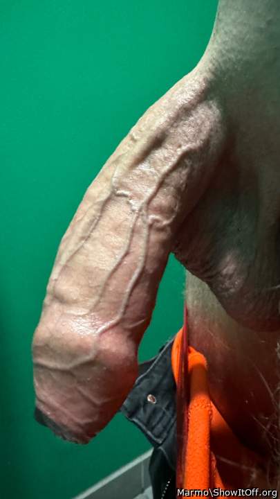 love those veins!!! 