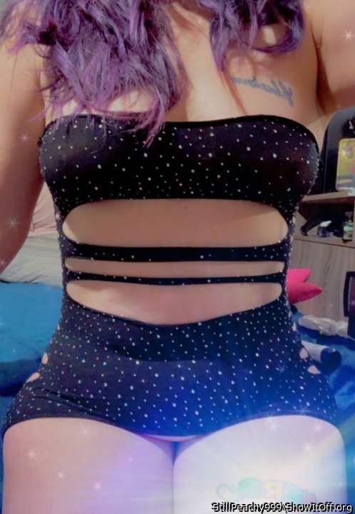 These outfits are smokin hot. You look great in them 