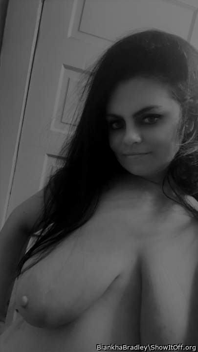 Love to suck that nipple