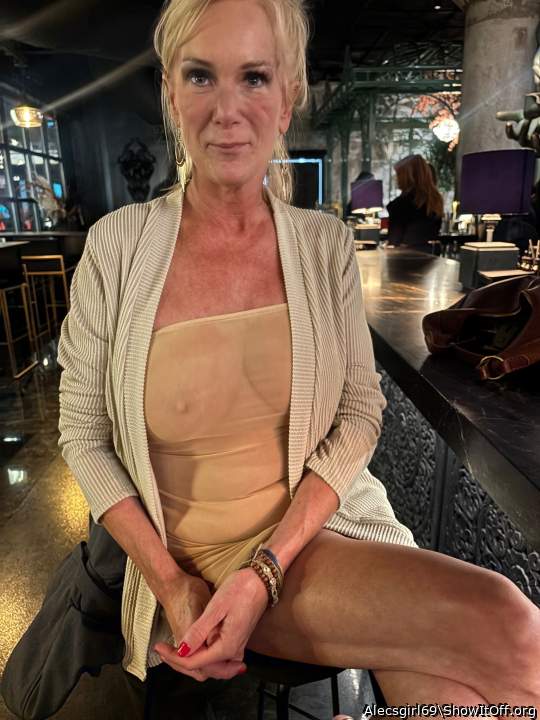 Adult image from Alecsgirl69