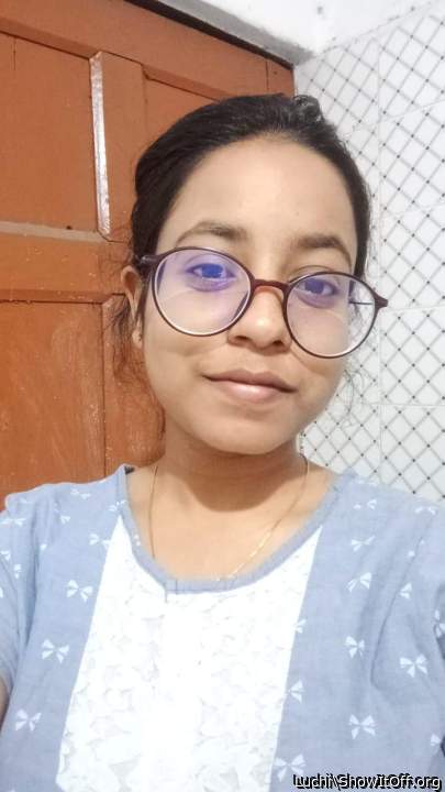 Bathroom is my favourite place ( Guess why.. comment ur thoughts )