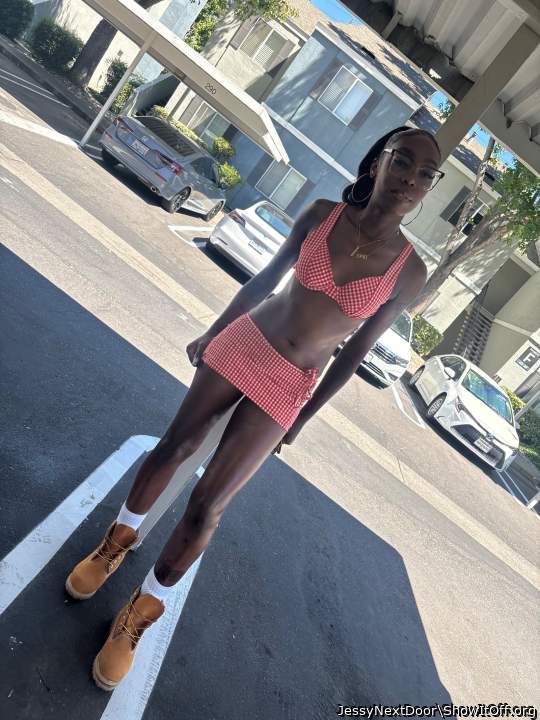 Adult image from JessyNextDoor