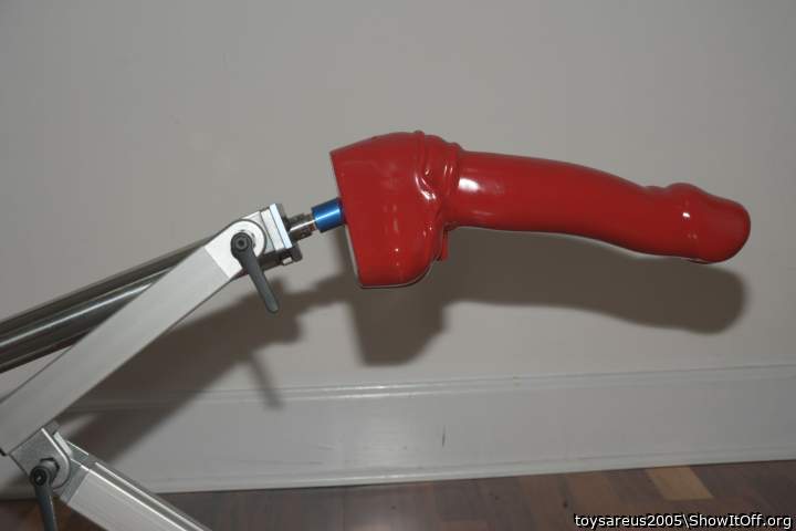 Who else likes to play with Fuck Machines?