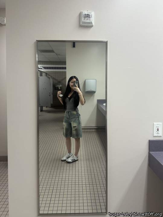 What a hottie🥵 I�d bang you right then and there