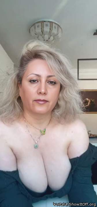 Nice tits on a beautiful woman!